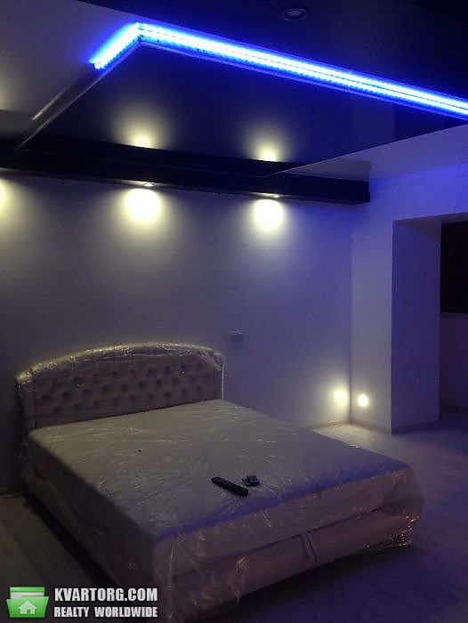 Rent out 1-room apartment. Киев,  Леси Украинки бул — photo 1