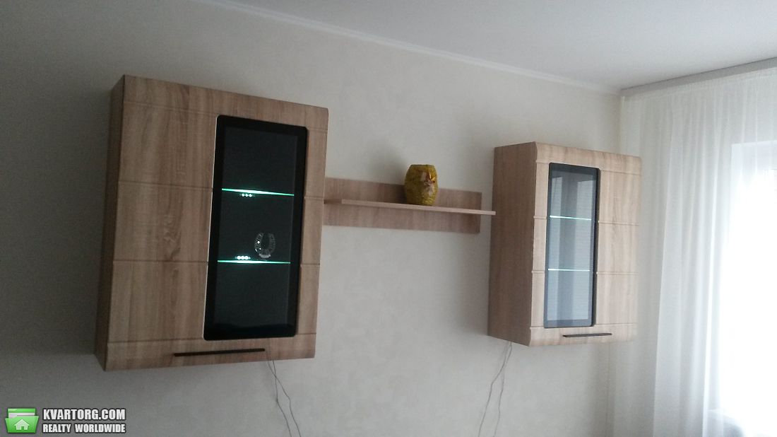 Rent out 1-room apartment. Киев,  Гмыри — photo 4