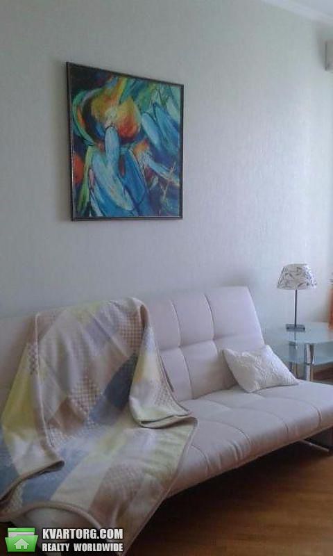 Rent out 2-room apartment. Киев,  Сечевых Стрельцов — photo 3