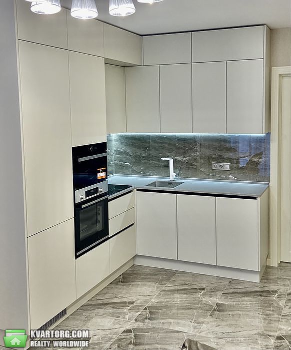 Sell 2-room apartment. Киев, Набережно-Рыбальская — photo 1