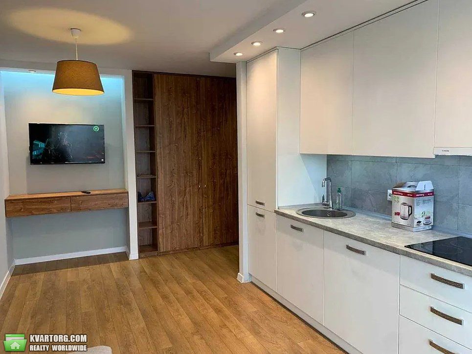 Rent out 1-room apartment. Киев, Остапа Вишни — photo 2