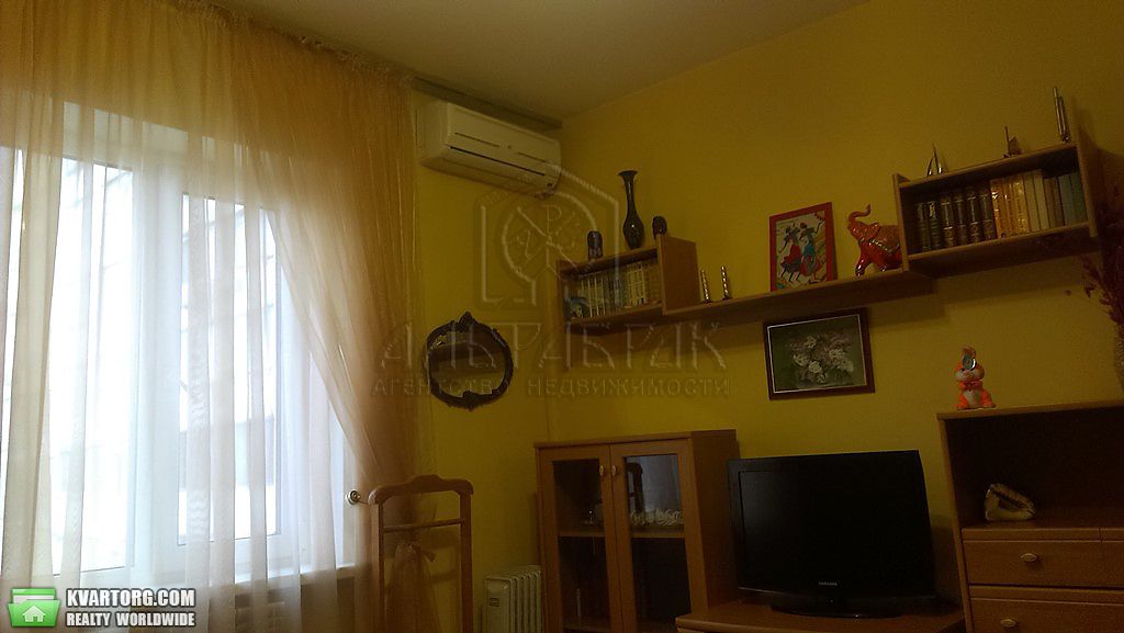 Sell 3-room apartment. Киев,  Ахматовой — photo 1