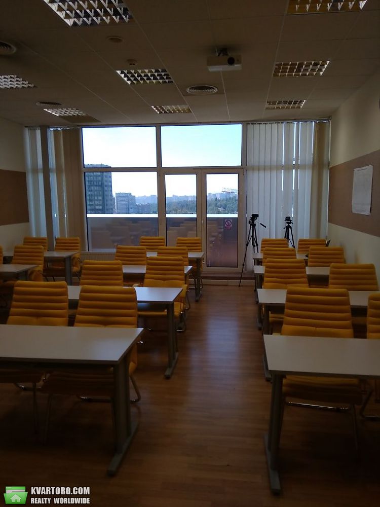 Rent out office. Киев,  Владимирская — photo 1