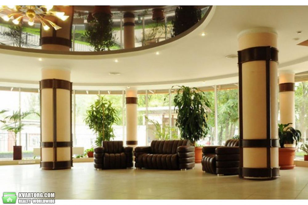 Rent out office. Киев, ул. Полевая — photo 1