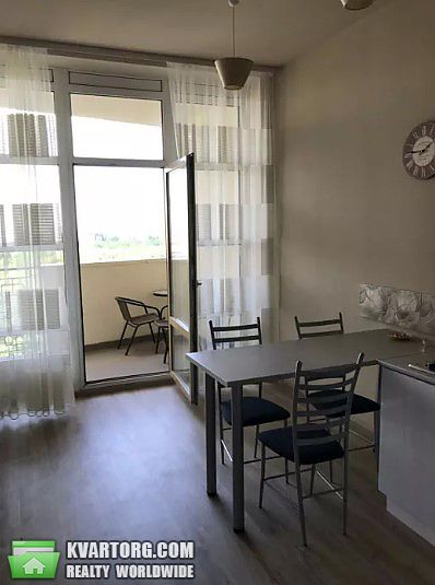 Rent out 2-room apartment. Киев,  Шамрыло — photo 1