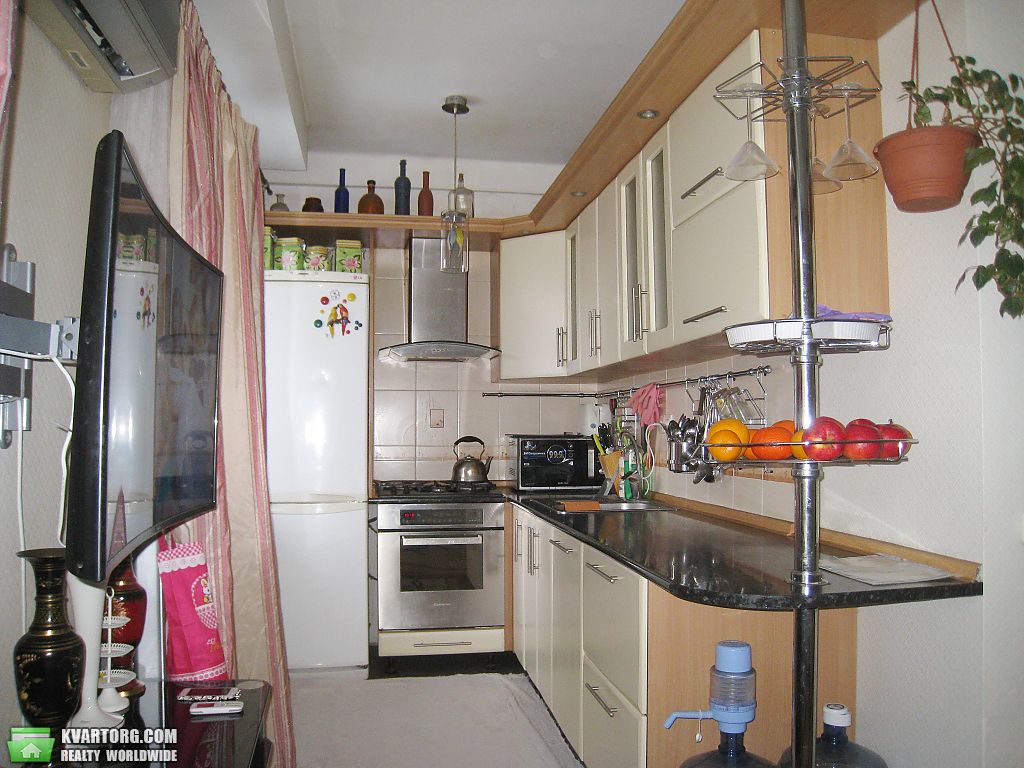 Sell 3-room apartment. Киев,  Тычины пр — photo 1