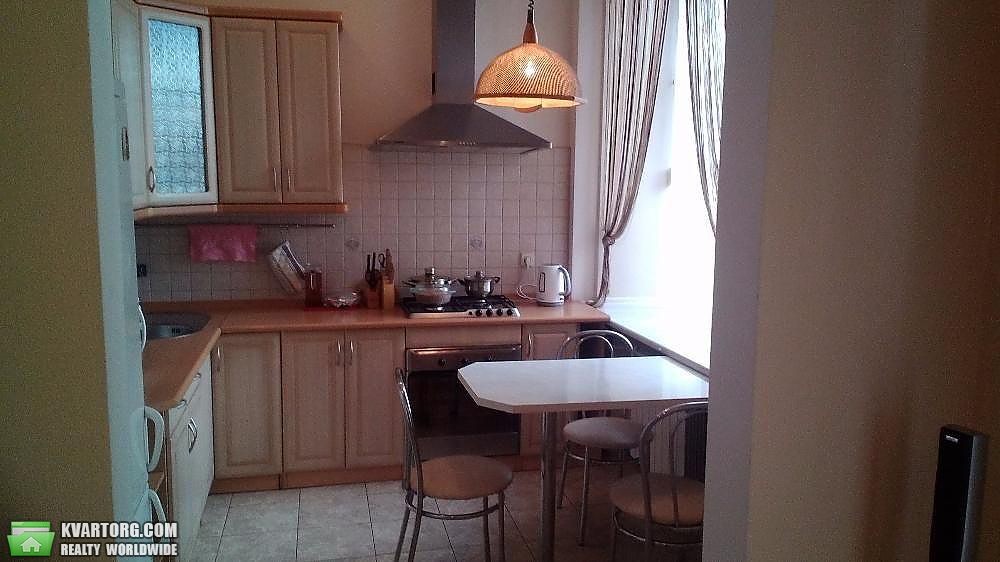 Rent out 2-room apartment. Киев,  Крещатик — photo 8