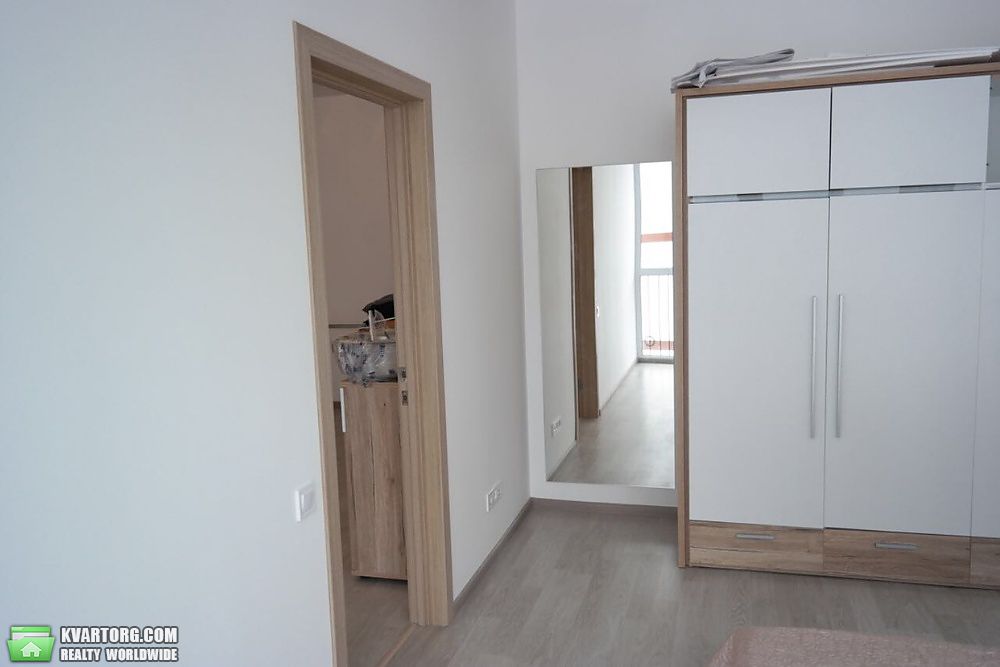 Rent out 2-room apartment. Киев, Авиаторов — photo 3