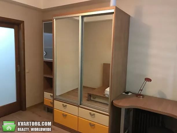 Rent out 2-room apartment. Киев,  Волгоградская — photo 2