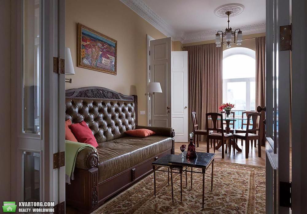 Rent out 2-room apartment. Киев,  Крещатик — photo 4