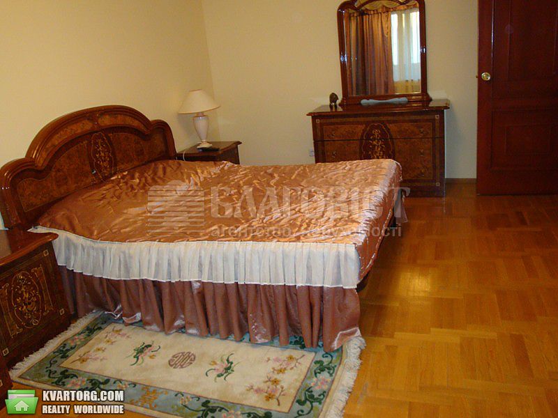 Rent out 3-room apartment. Киев,  Вишняковская — photo 3