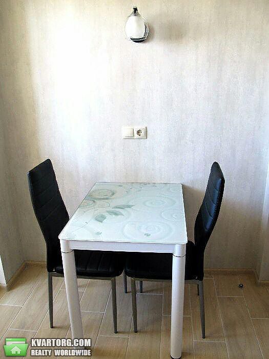 Rent out 1-room apartment. Киев,  Крушельницкой — photo 4