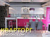 Rent out 2-room apartment. Киев,  Нижний Вал — photo 1