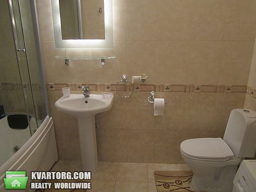 Rent out 2-room apartment. Киев,  Щорса — photo 8