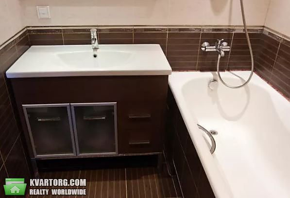 Rent out 4-room apartment. Киев,  Антоновича — photo 7