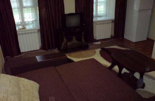 Rent out house. Запорожье, Второмайский — photo 2