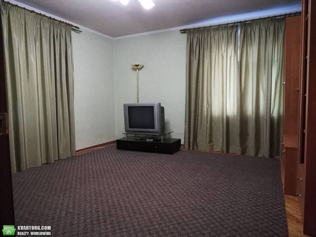 Rent out 1-room apartment. Киев,  Борщаговская — photo 5