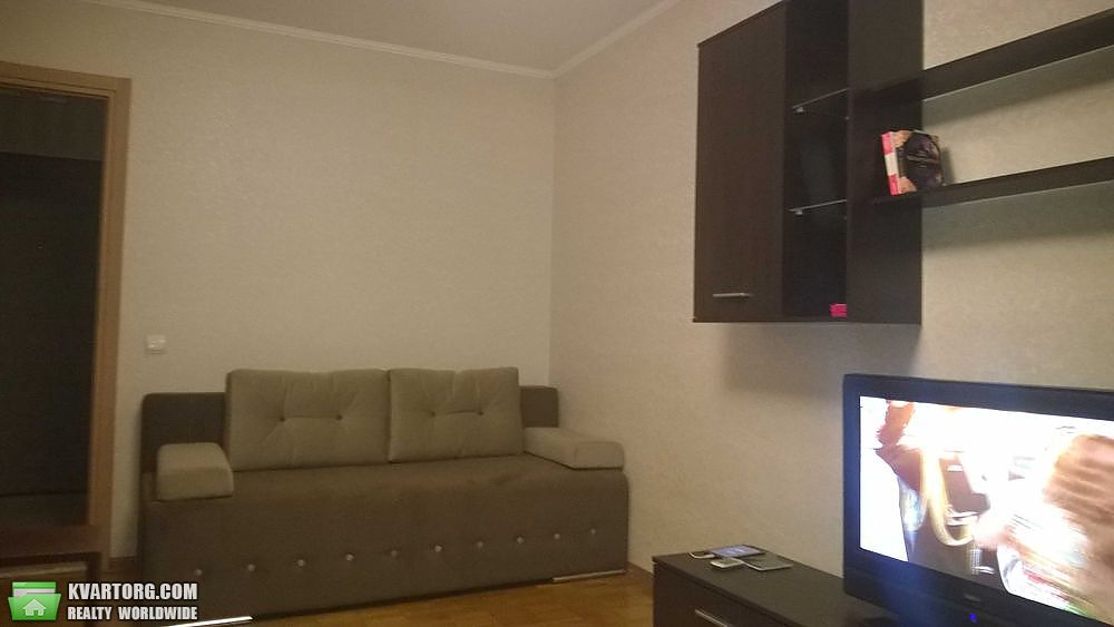 Sell 1-room apartment. Киев,  Березняковская — photo 3