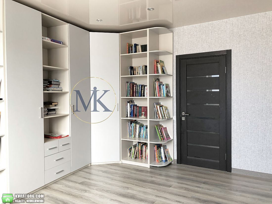 Sell 4-room apartment. Киев,  Чавдар — photo 1