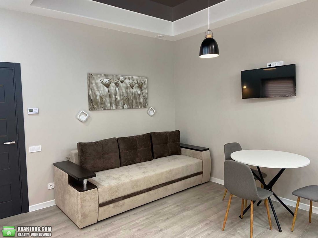Rent out 2-room apartment. Харьков, Алексеевская — photo 3