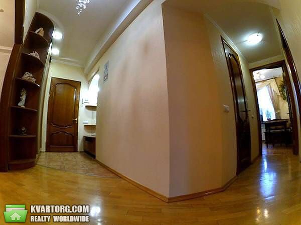 Rent out 3-room apartment. Киев,  Мельникова — photo 2