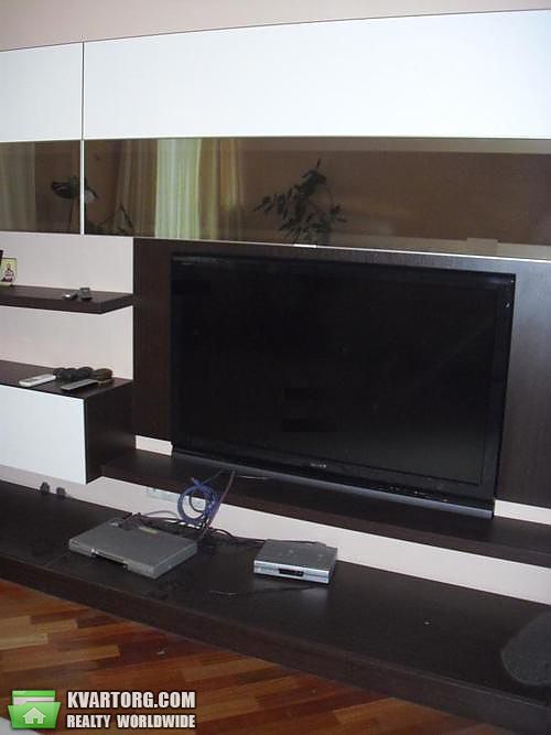 Rent out 3-room apartment. Киев,  Лысенко — photo 3