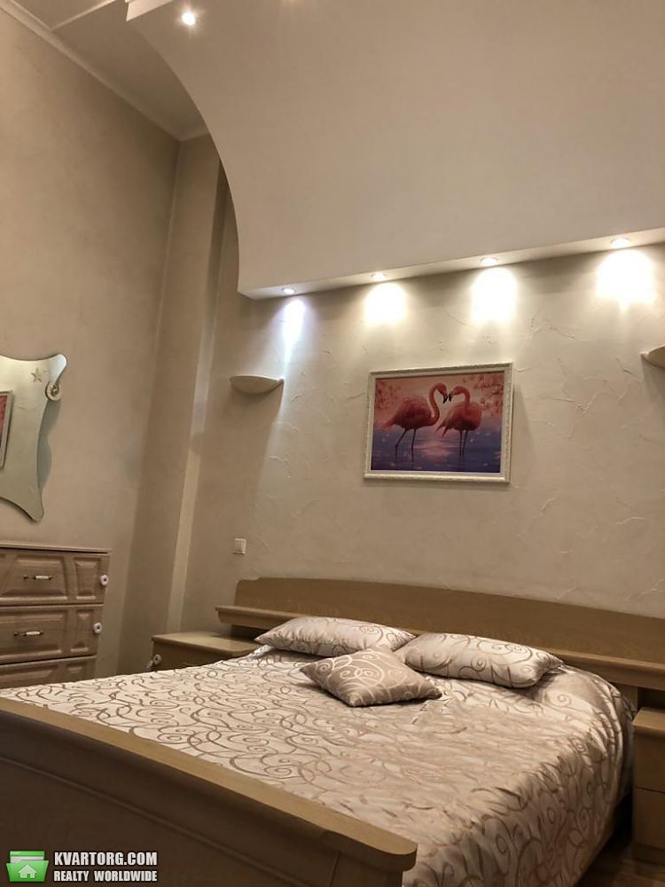Rent out 3-room apartment. Киев,  Сечевых Стрельцов — photo 8
