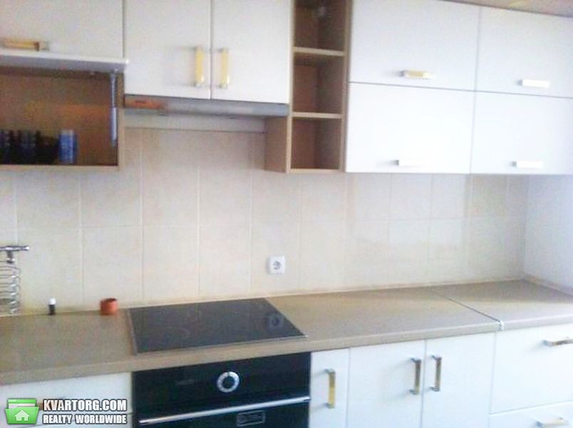 Rent out 2-room apartment. Киев,  Антоновича — photo 2