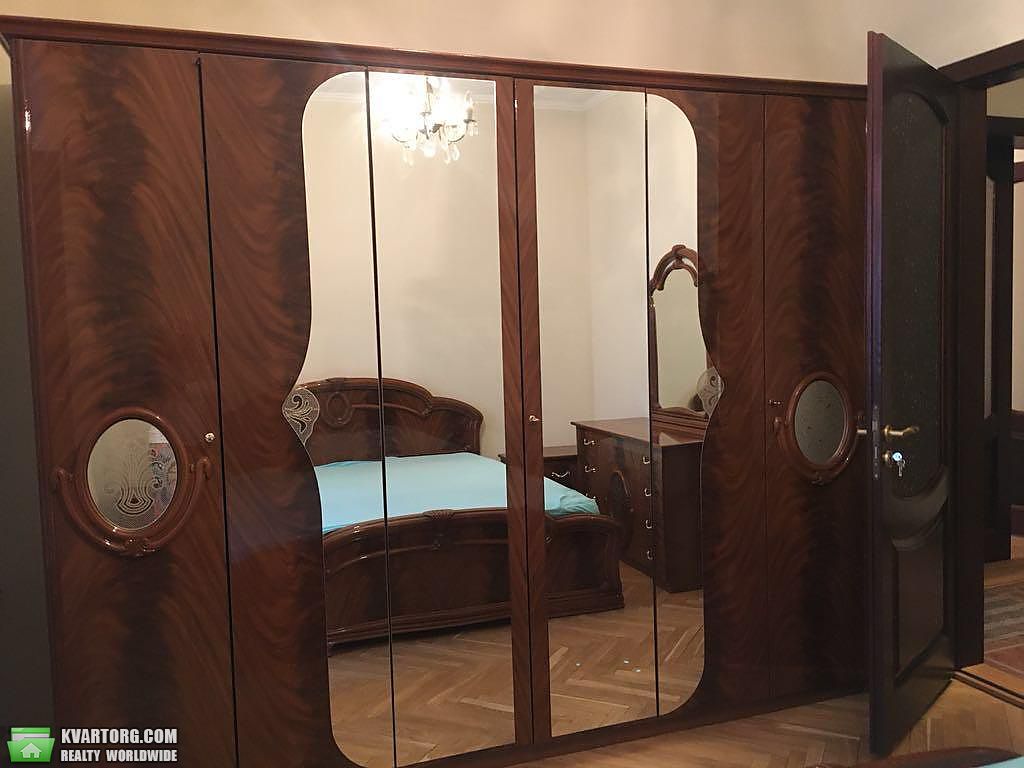 Rent out 3-room apartment. Киев,  Грушевского — photo 4
