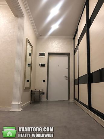 Rent out 3-room apartment. Одесса, Канатная — photo 1