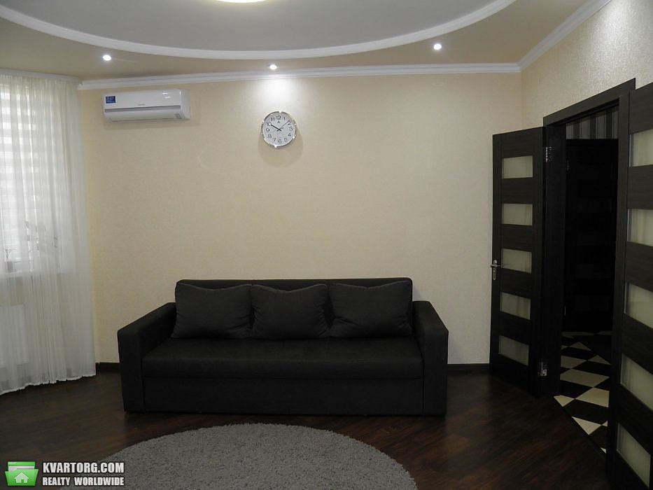 Sell 3-room apartment. Киев,  Ломоносова — photo 1