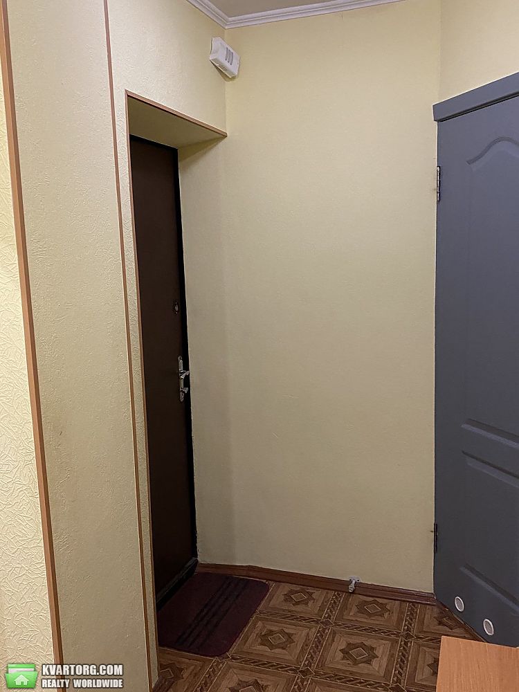 Rent out 1-room apartment. Киев, Березняковская — photo 10
