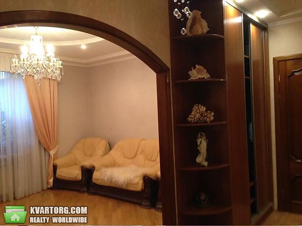 Rent out 3-room apartment. Киев, Ул. Мельникова — photo 1