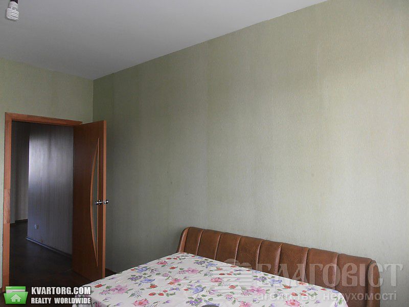 Sell 2-room apartment. Киев,  Петропавловская — photo 1