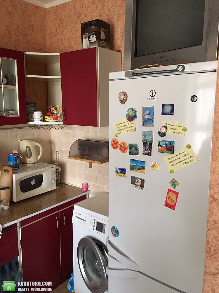 Sell 1-room apartment. Киев,  Школьная — photo 1