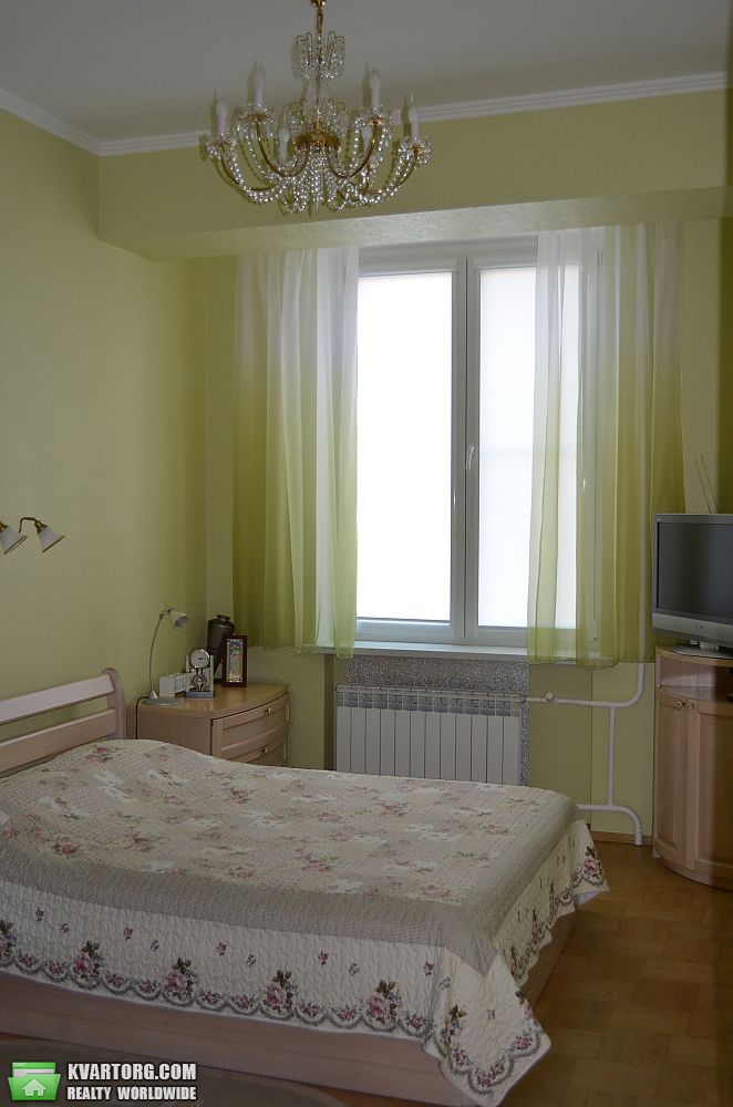 Sell 3-room apartment. Днепропетровск, Кучеревского бульвар — photo 2