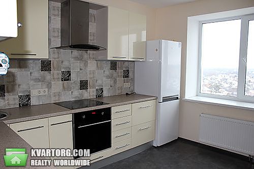 Rent out 2-room apartment. Киев,  Комбинатная — photo 2