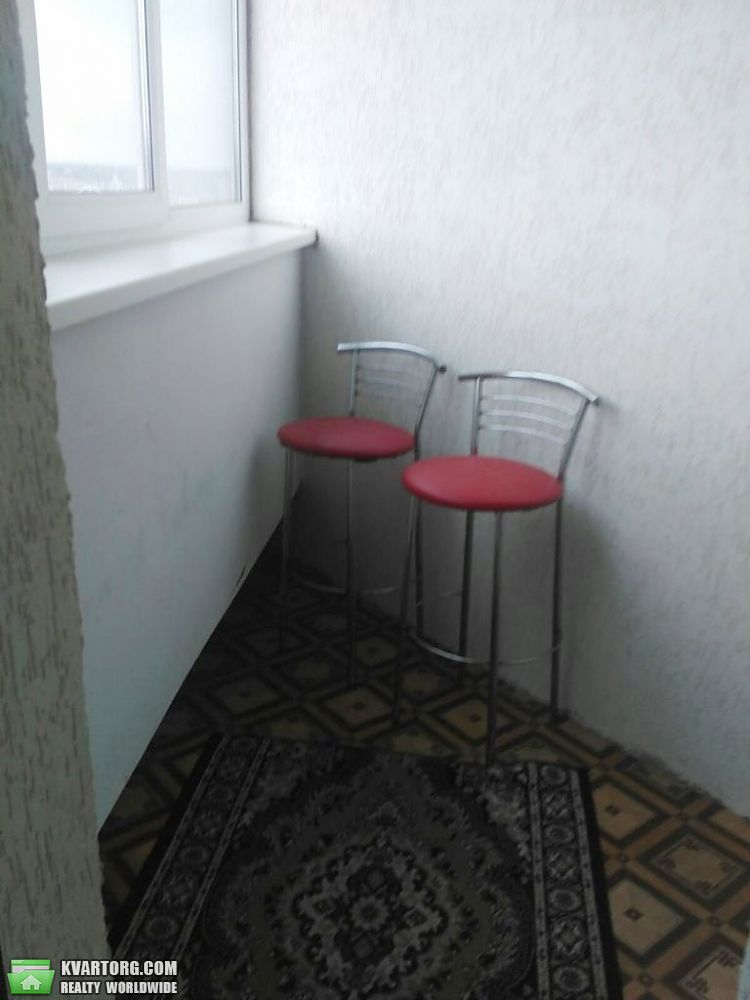 Rent out 1-room apartment. Киев, Евгения Коновальца — photo 8