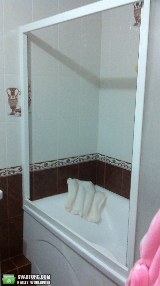 Rent out 2-room apartment. Киев,  Срибнокильская — photo 4