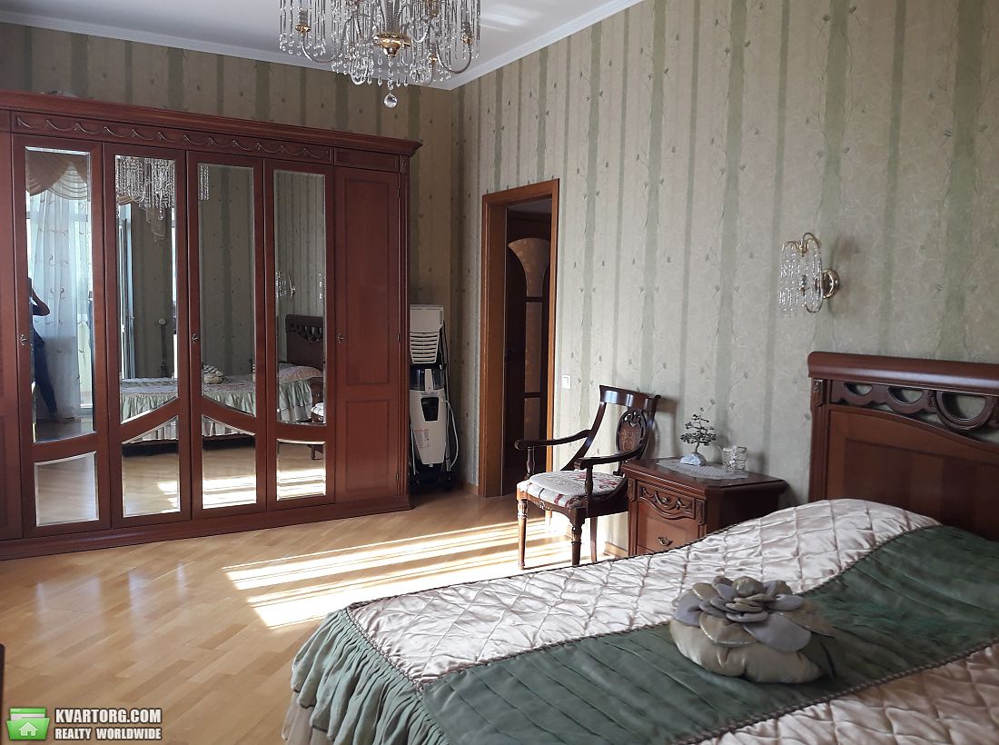 Rent out 3-room apartment. Киев,  Щорса — photo 6