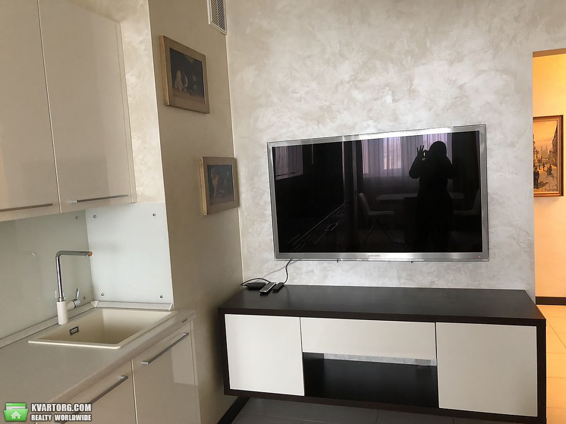 Rent out 2-room apartment. Киев, Героев Сталинграда пр — photo 4