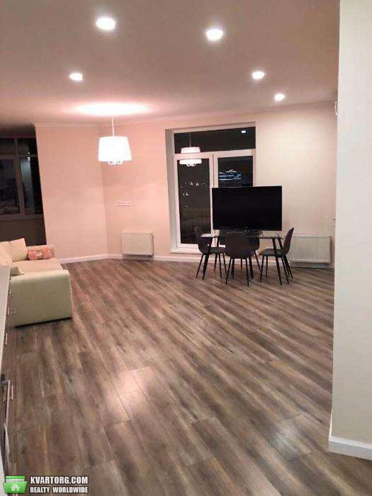 Rent out 2-room apartment. Киев, Коновальца — photo 3