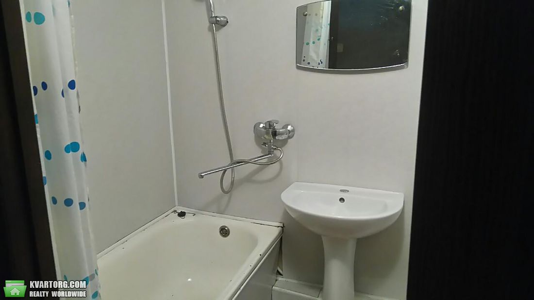Rent out 3-room apartment. Днепропетровск, Гули Королева — photo 6
