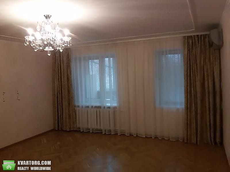 Rent out 2-room apartment. Киев,  Тургеневская — photo 5