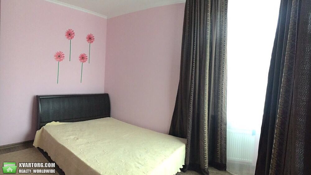 Rent out 2-room apartment. Киев,  Чавдар — photo 5
