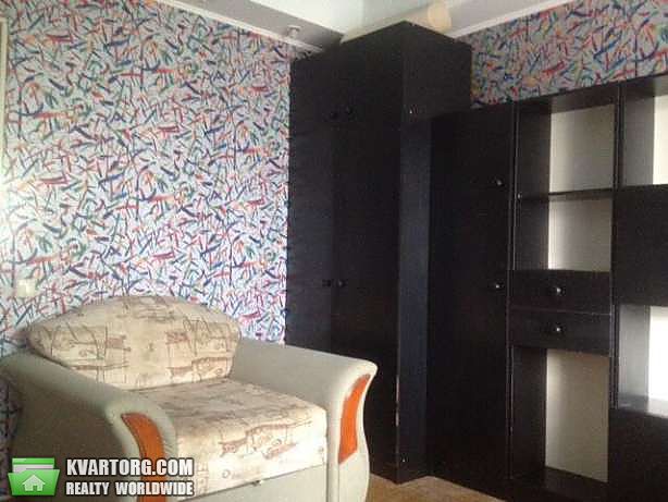 Rent out 2-room apartment. Киев,  Тычины пр — photo 2