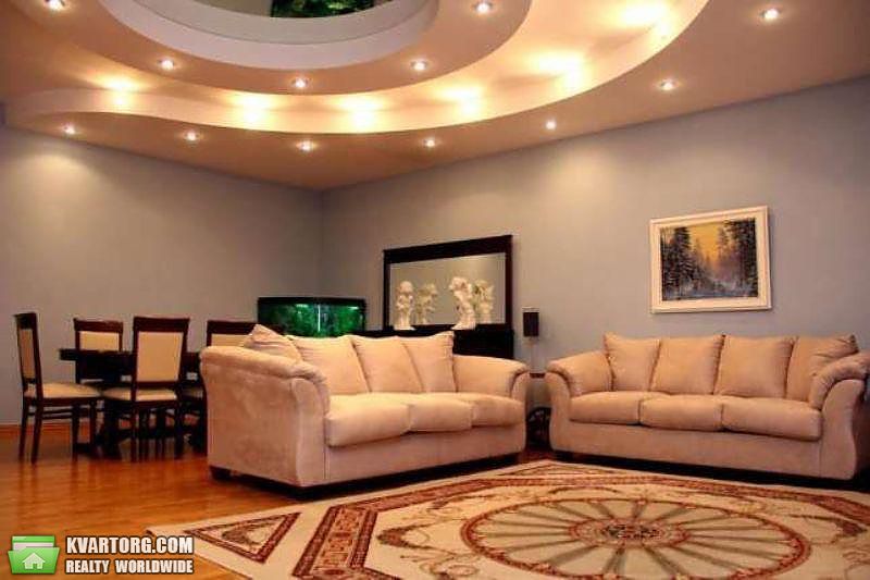 Rent out 3-room apartment. Киев,  Павловская — photo 1