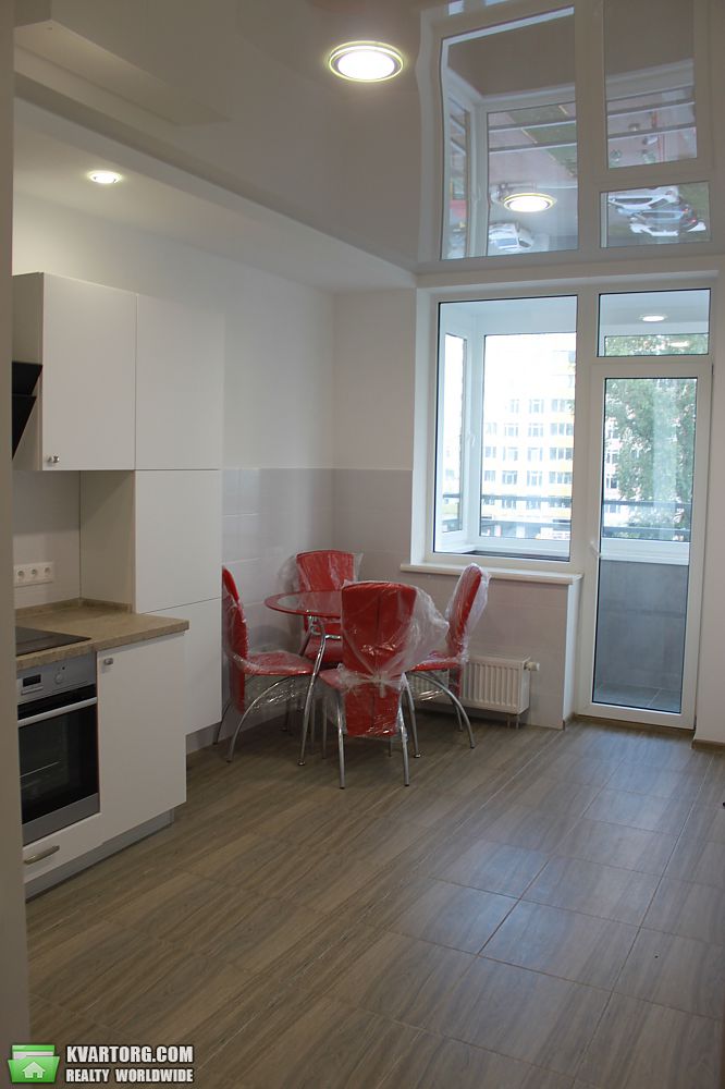 Rent out 1-room apartment. Киев,  Туманяна — photo 3