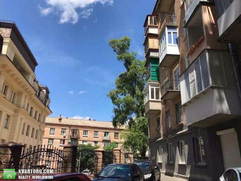 Sell 2-room apartment. Киев,  Первомайского — photo 1