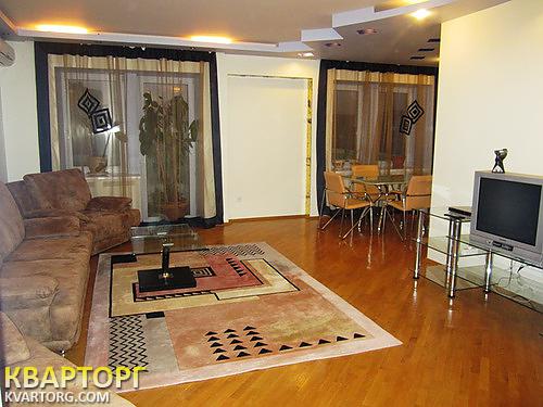 Rent out 3-room apartment. Киев, пр-т Героев Сталинграда — photo 1